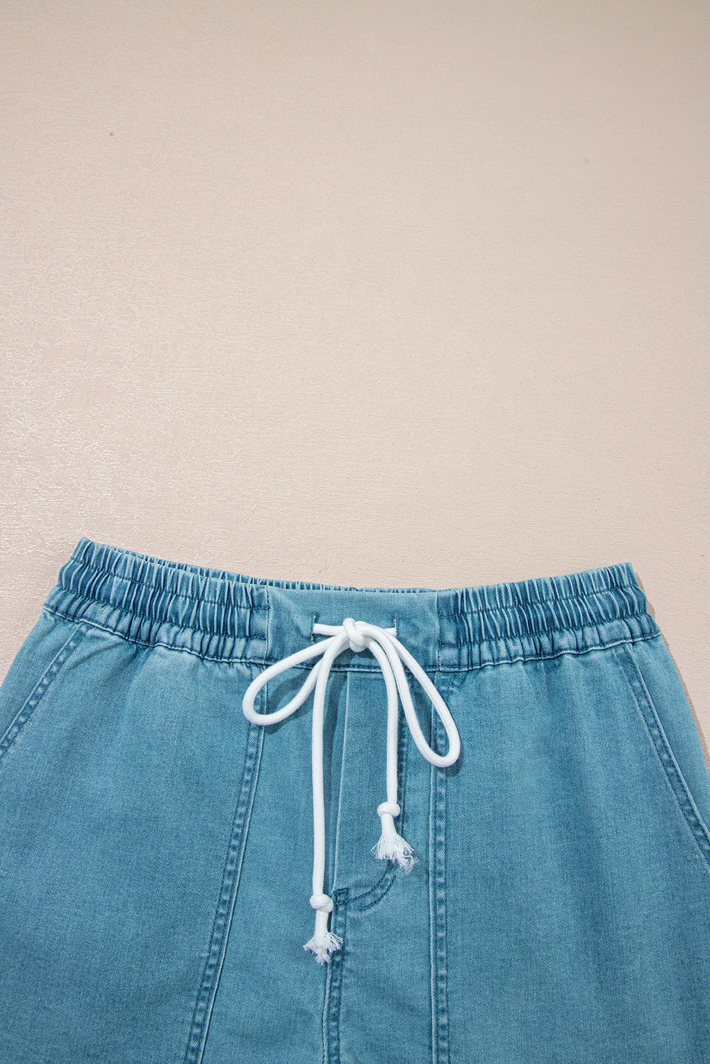 Blue Contrast Drawstring Elastic Waist Denim Shorts