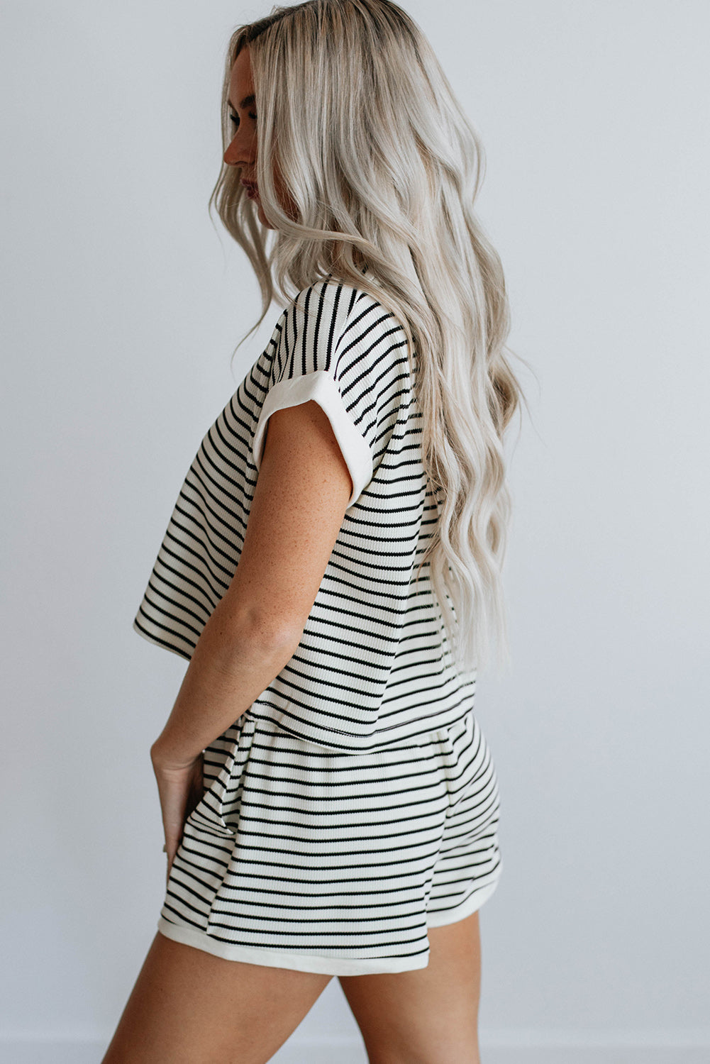 White Stripe Set