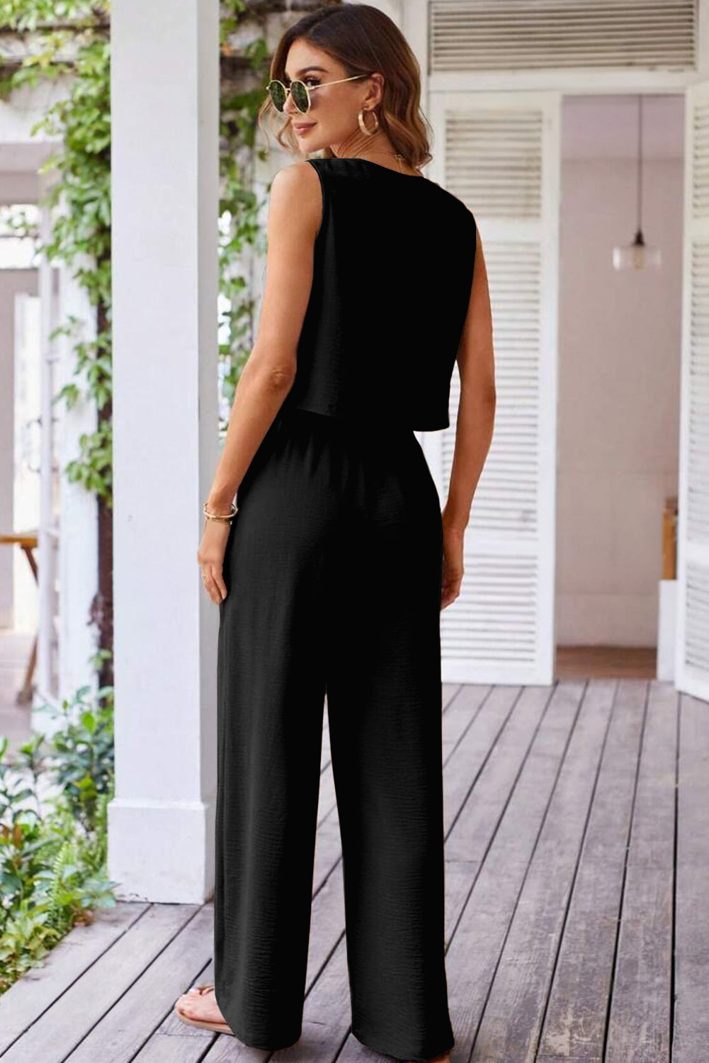Black Buttoned Vest Set