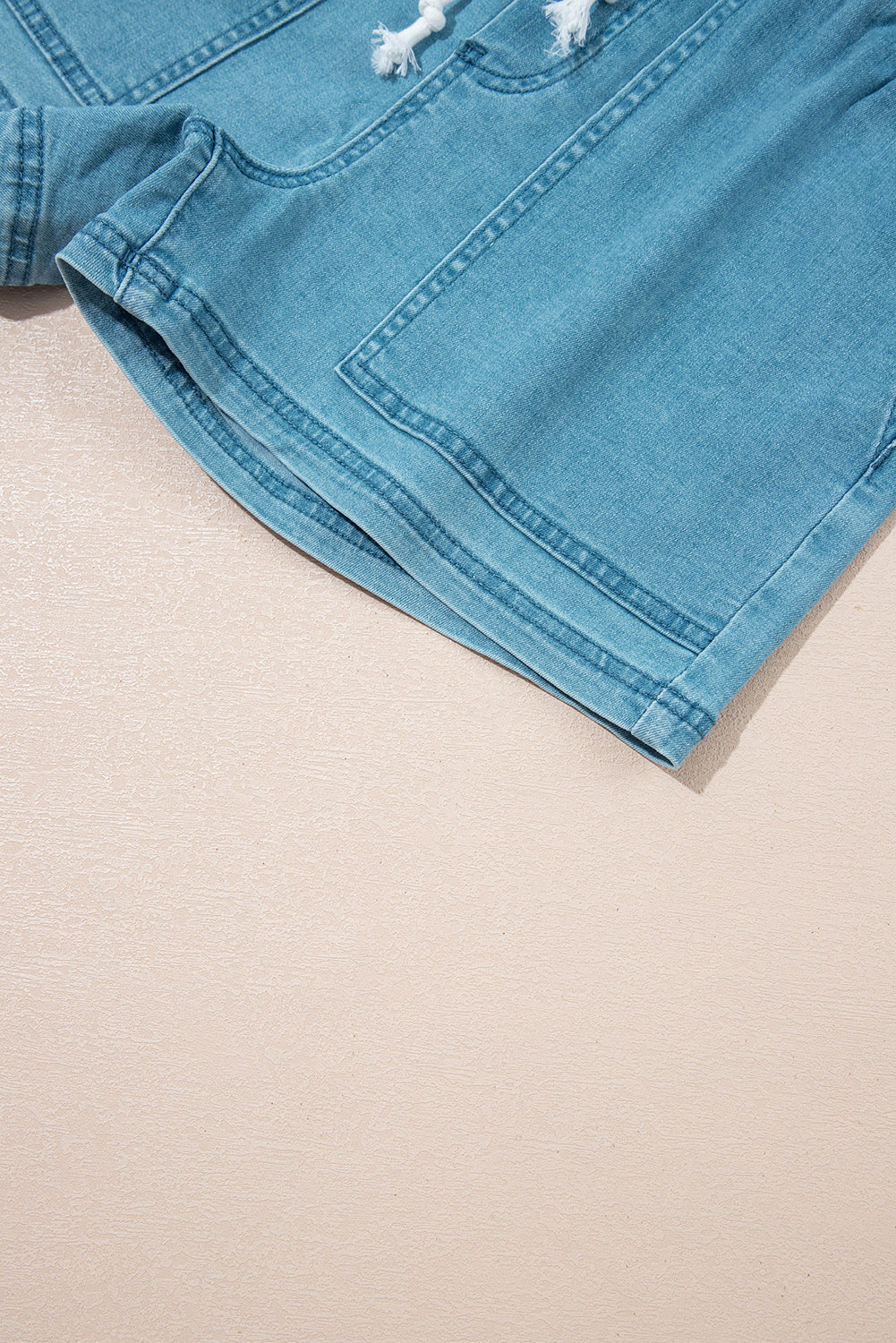Blue Contrast Drawstring Elastic Waist Denim Shorts