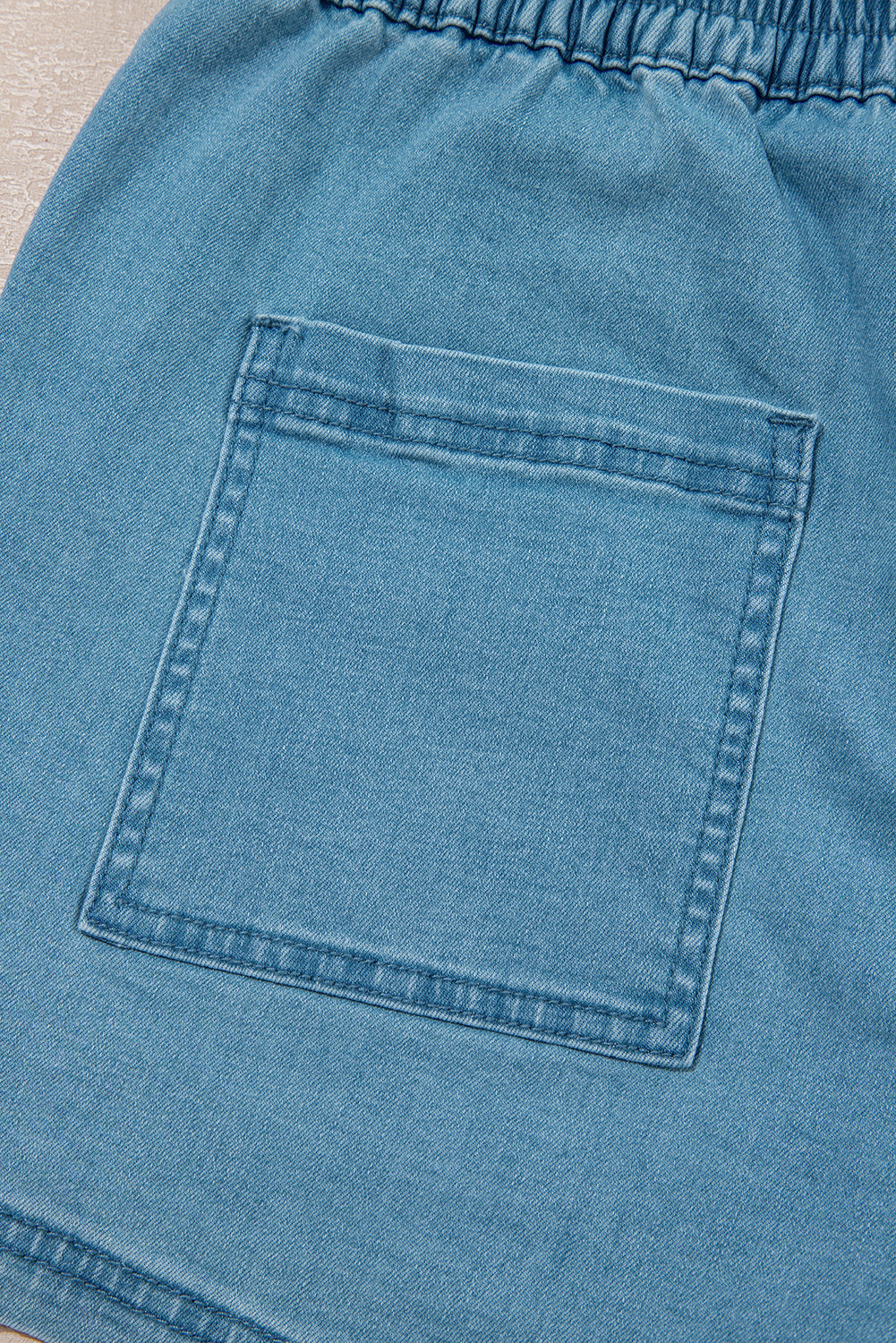 Blue Contrast Drawstring Elastic Waist Denim Shorts