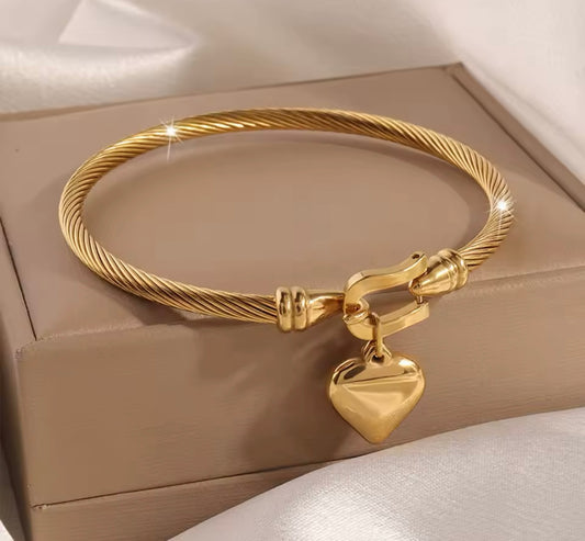 Gold Heart Bangle