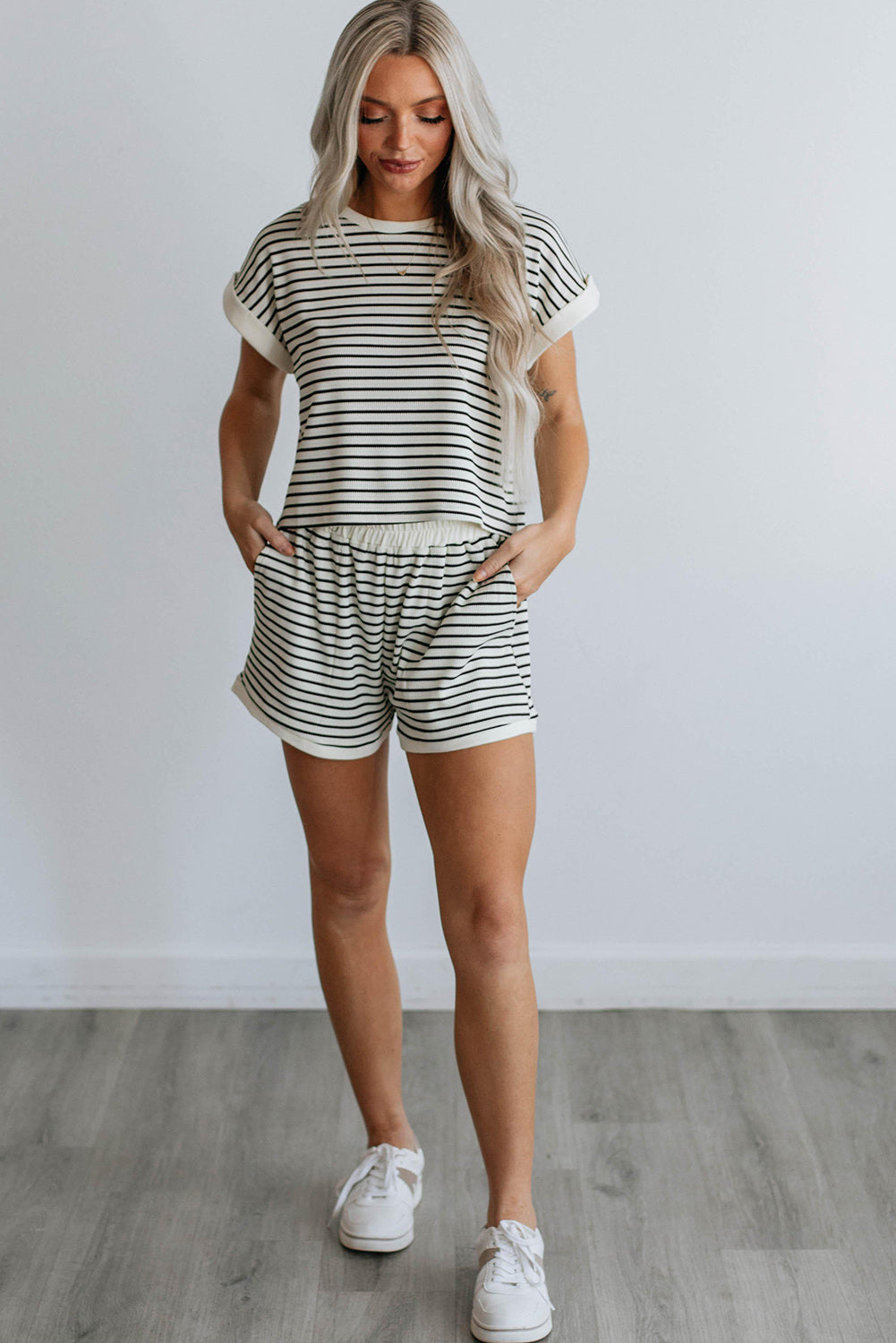 White Stripe Set